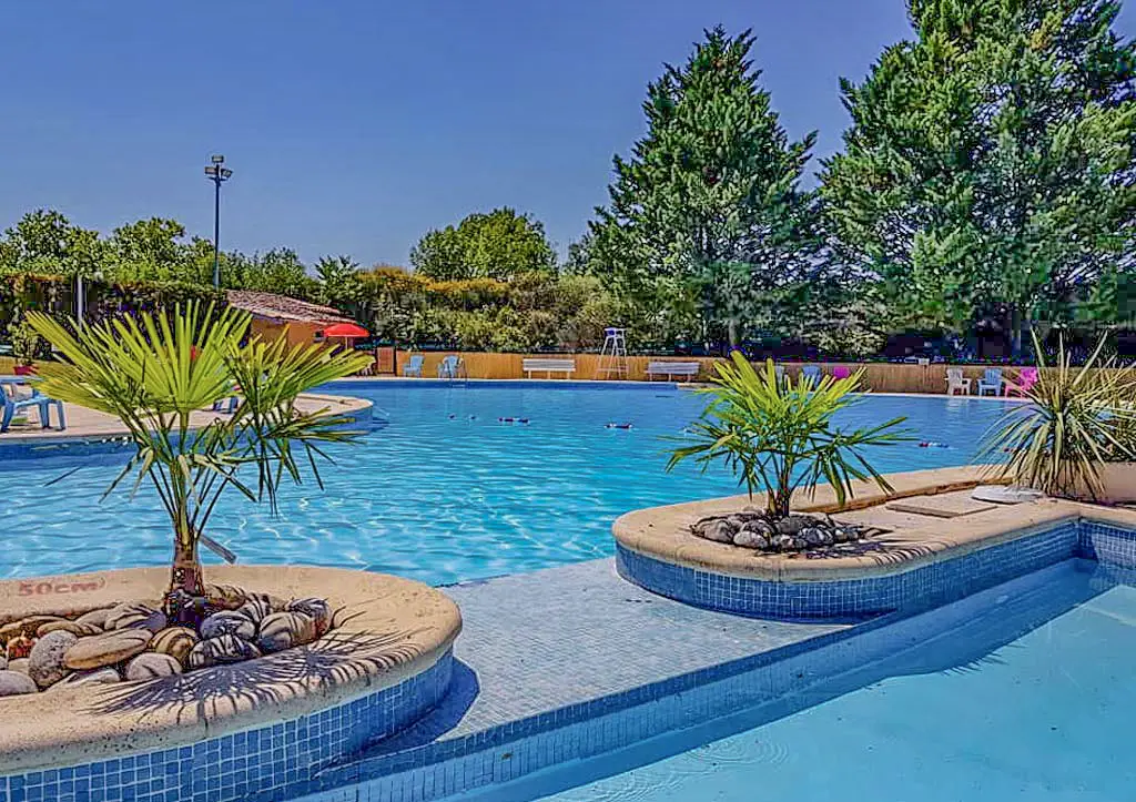 camping avec lagon au coeur de la nature